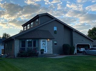 3025 17th Street Ct, East Moline, IL