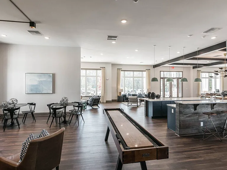 Village at Westland Cove Apartments — Photo 29