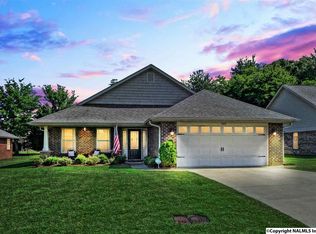 5019 Montauk Trl SE, Owens Cross Roads, AL 35763