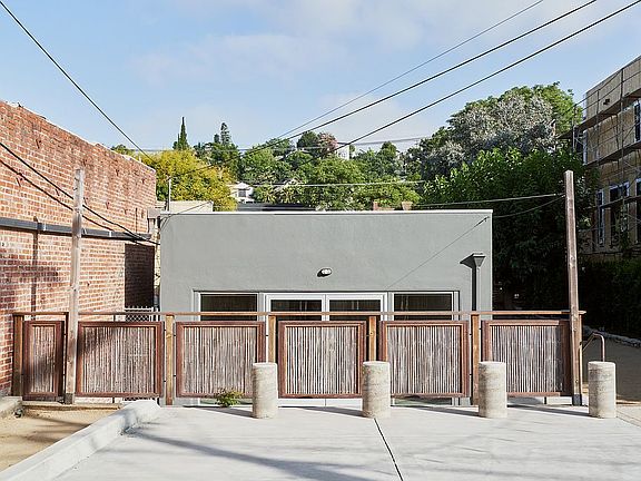 4th image of 1858 Echo Park Ave