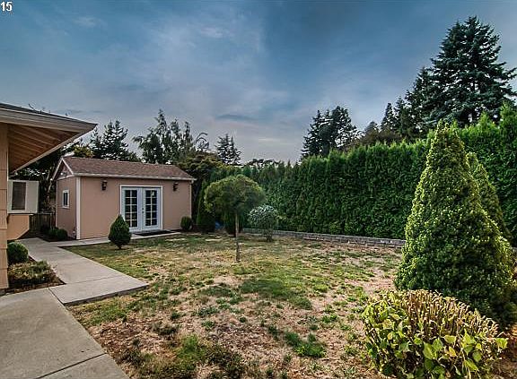 4th image of 3835 SE Oatfield Ct