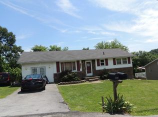 3336 Grandview Dr, Kingsport, TN 37660