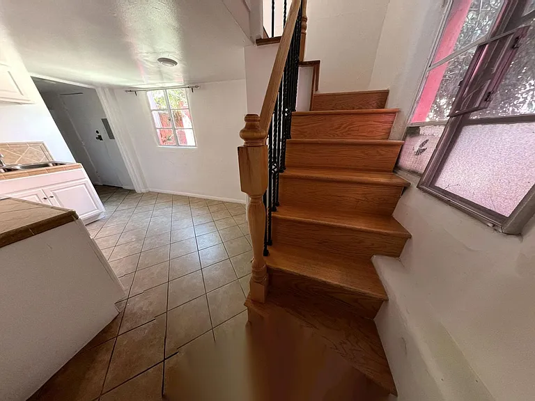 Big Momma Court Apts — Photo 12