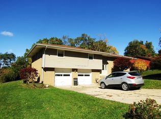 221 Dempster Rd, Rockford, IL 61108