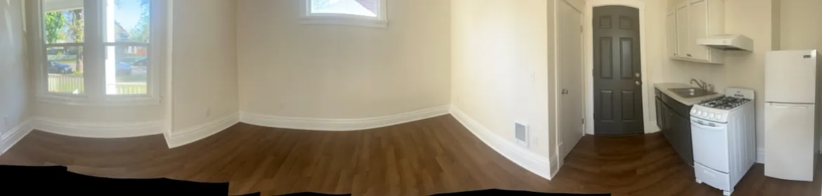 1119 W Augusta Ave — Photo 3