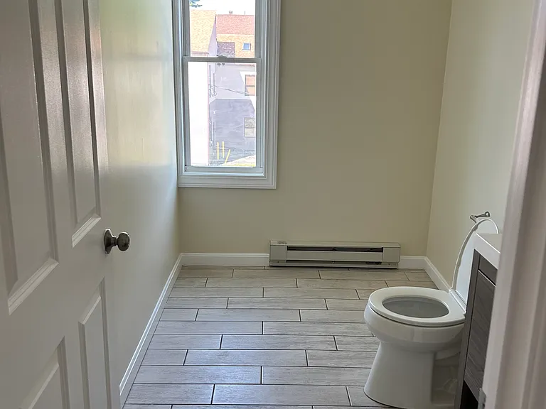327 Hamilton St #2 — Photo 6