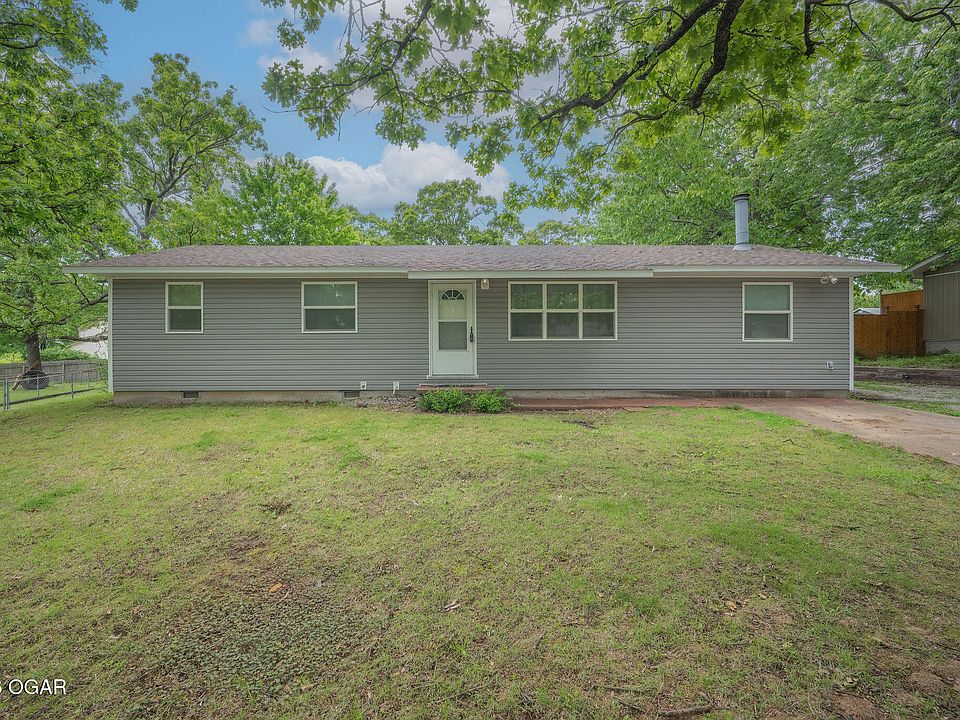1st image of 45 Tanglewood Dr