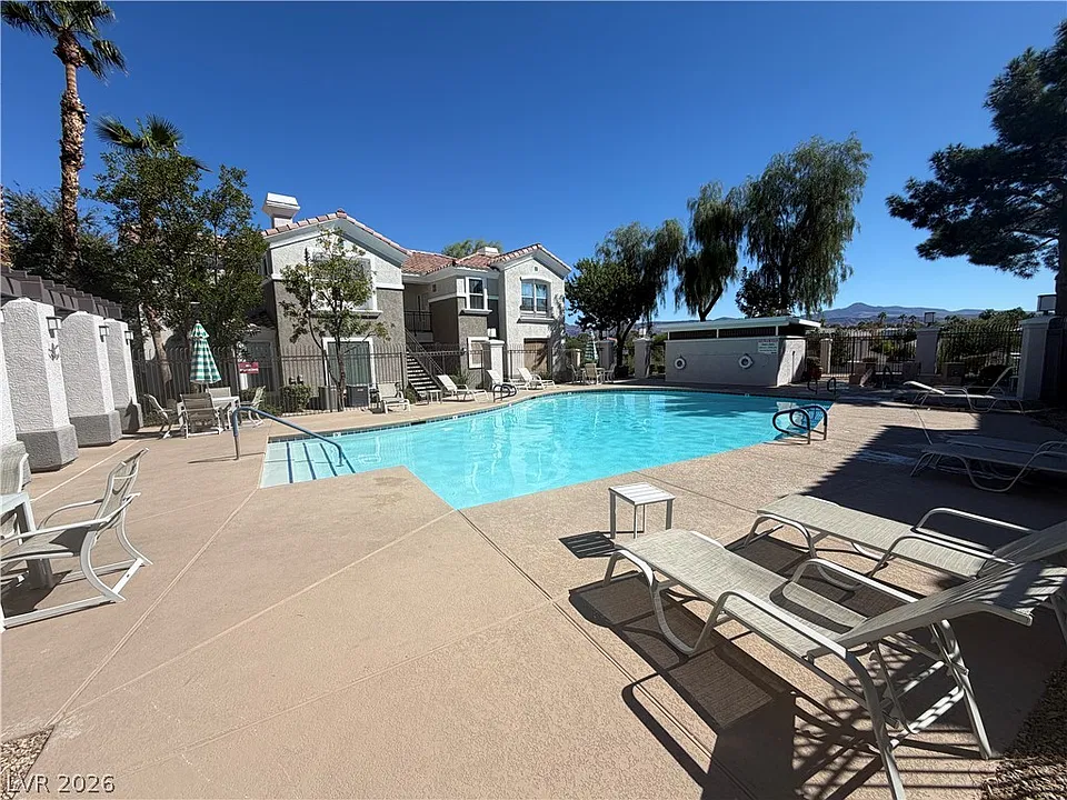 2325 Windmill Pkwy #324