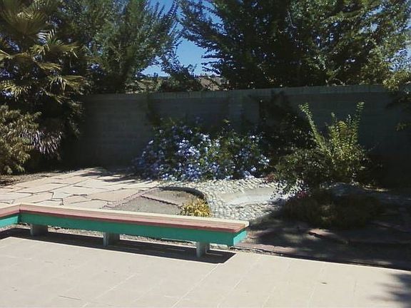 Newport Common Backyard