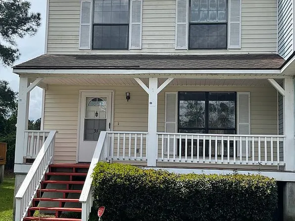 912 Pineland Ave APT 31, Hinesville, GA 31313