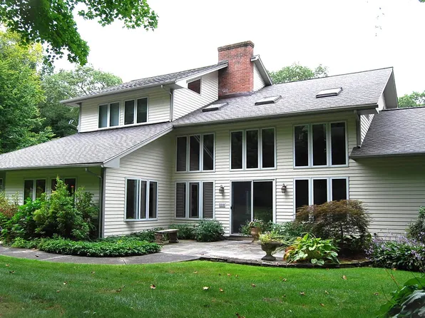 81 Deerwood Drive, Bethlehem, CT 06751