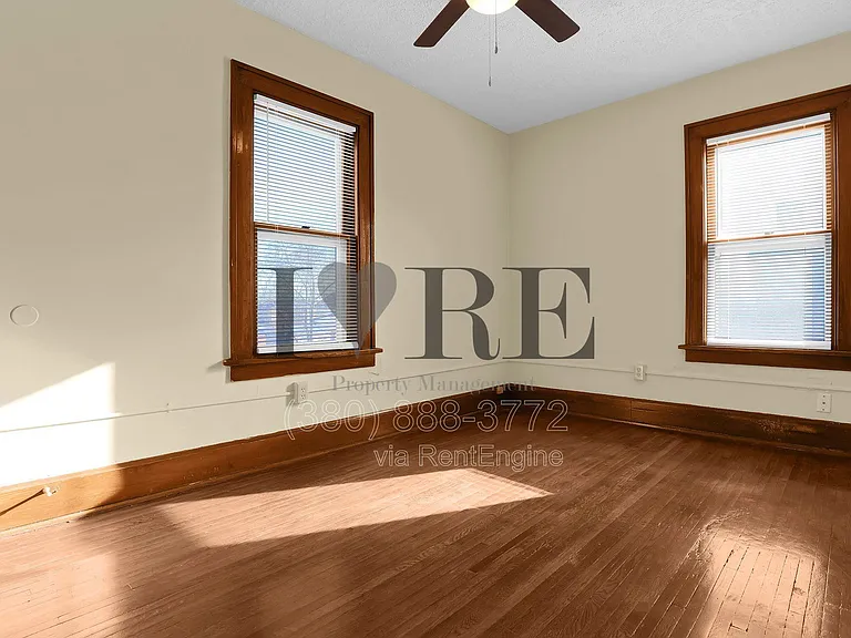 1257 E Livingston Ave — Photo 18