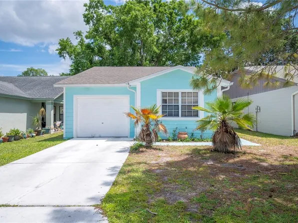 1378 Bramblewood Dr, Lakeland, FL 33811