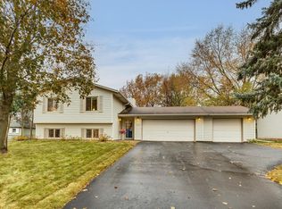 10513 Lancaster Ln N, Maple Grove, MN 55369
