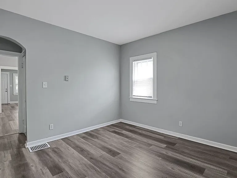 41-43 N Huron Ave — Photo 12