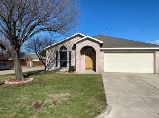 1901 Canyon Ridge St, Fort Worth, TX 76131