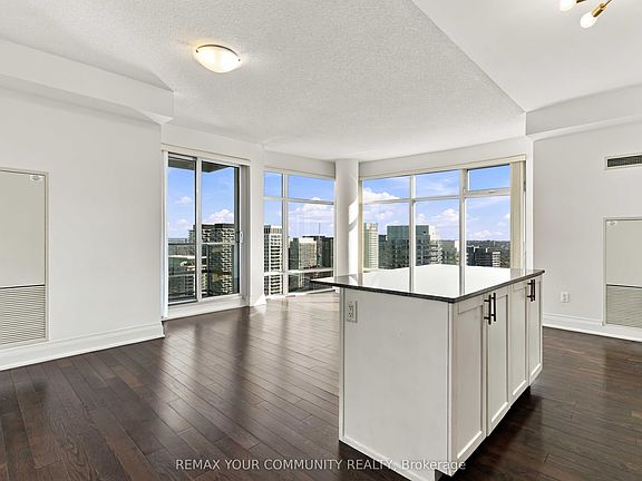 4th image of 2191 Yonge St Unit 4411