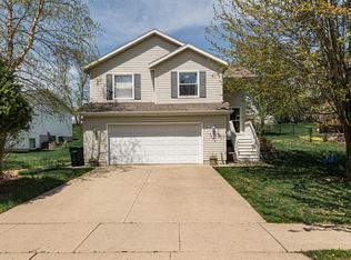 3033 Rose Heights Dr SE, Rochester, MN 55904