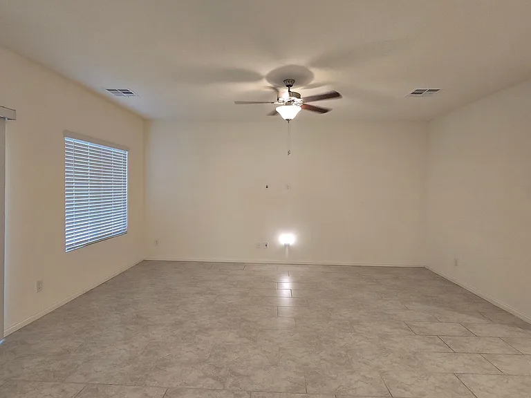 7647 Duran Harbor Ln — Photo 34