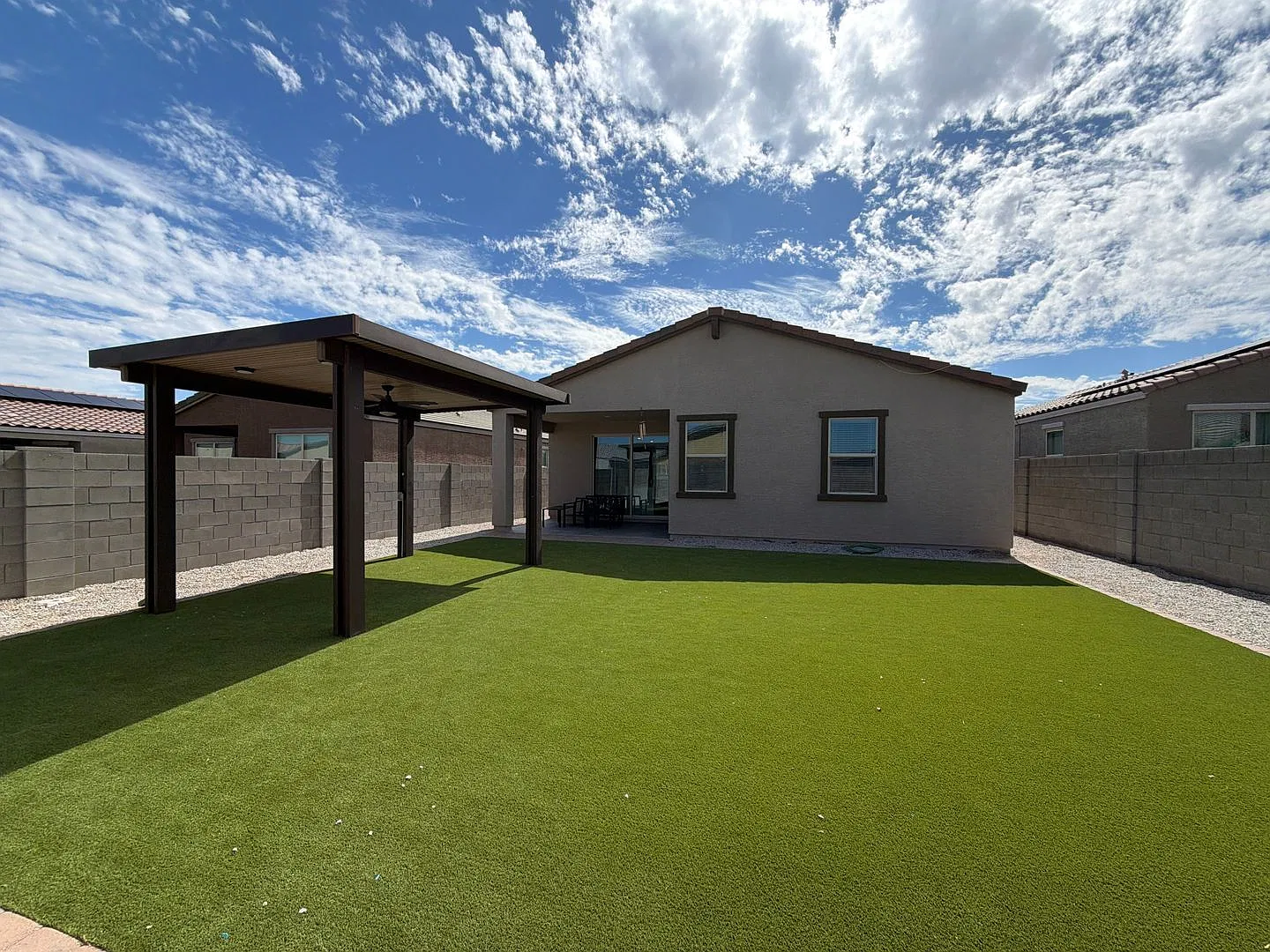 3 bed, 2.0 bath, 1295 sqft, $1,900 — Photo 1
