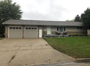 15 Parkway Dr, Spencer, IA 51301
