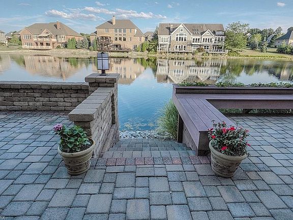 2nd image of 3610 Bay Hill Dr