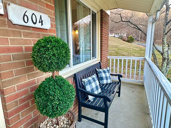 2nd image of 604 Heatherton Dr