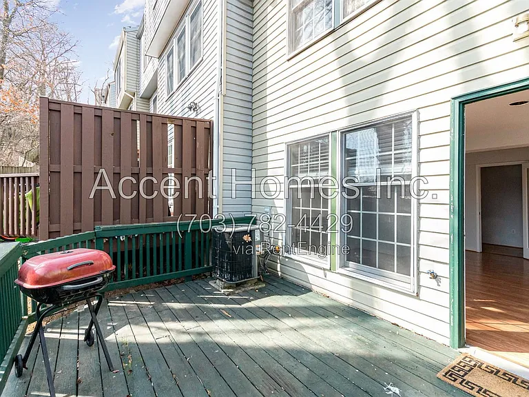 5028 9th St S — Photo 32