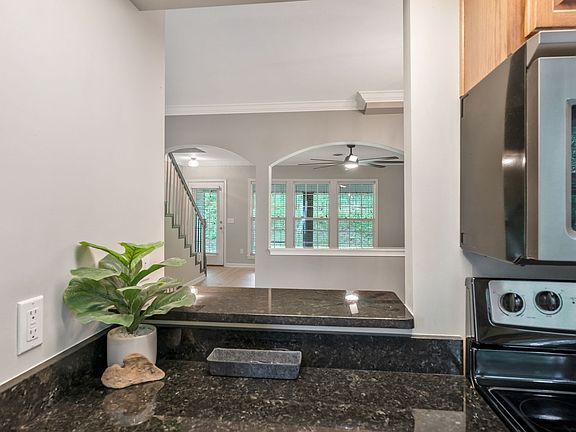 2nd image of 123 Eastdale Ln
