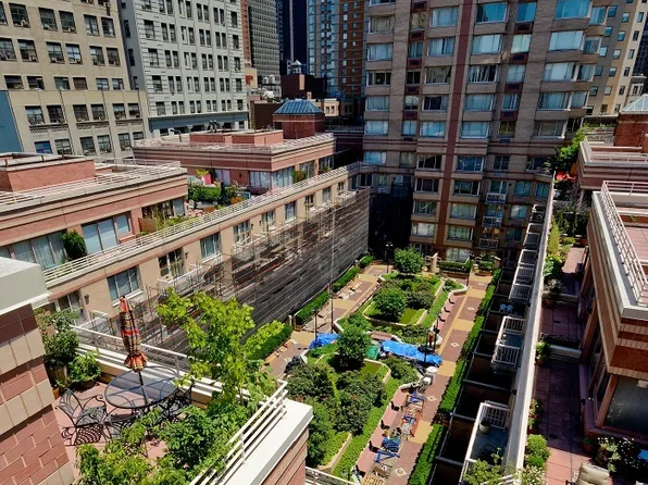 350 West 50th Street image 5 of 14