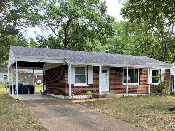 1515 Beecher Dr, Saint Louis, MO 63136