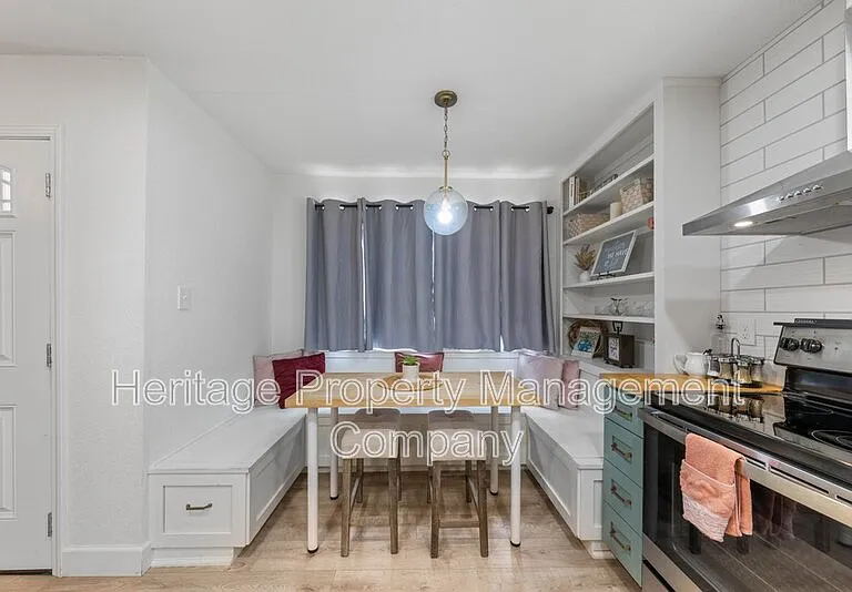 908 Liberty Ave — Photo 12
