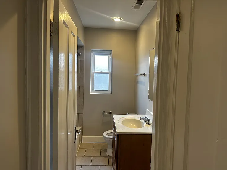 2534 Hansford Pl #4 — Photo 8