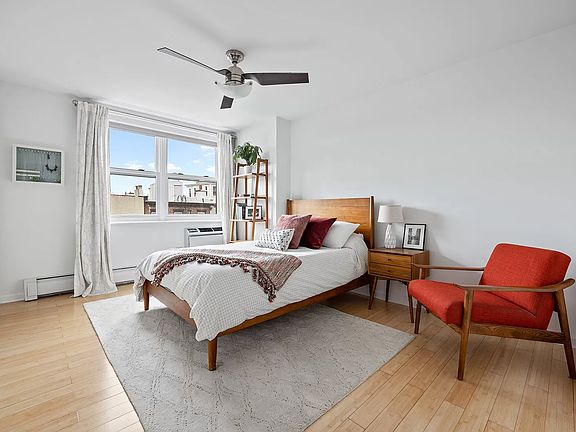2nd image of 156 Sackett St APT 5C