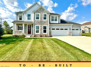 2693 Ledgestone Dr NW, Uniontown, OH