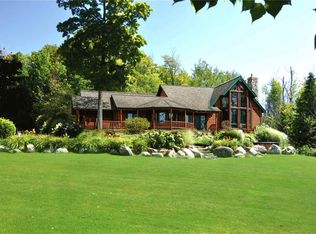 4946 Longman Ln, Petoskey, MI 49770