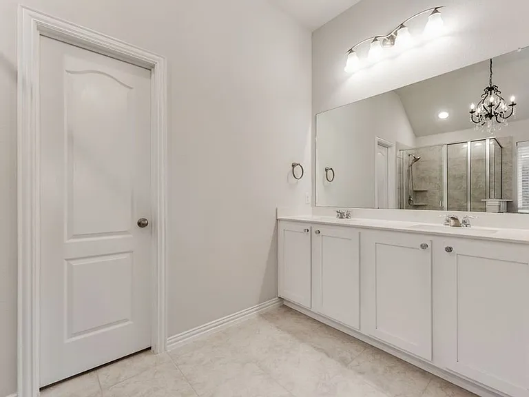 2819 Willow Ln — Photo 15
