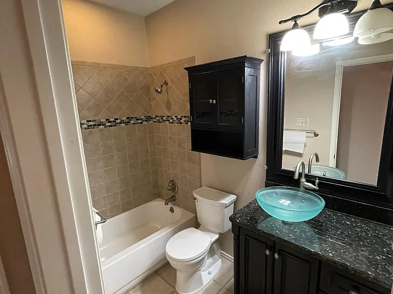 1606 Waterford Dr — Photo 14