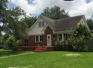 517 12th Ave N, Texas City, TX 77590