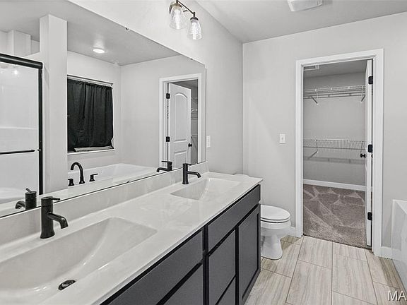 3rd image of 2625 Windsor Crest Ct