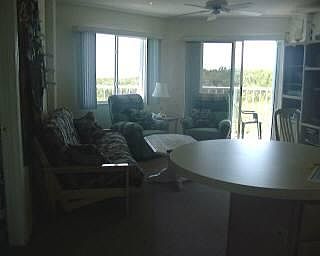 3rd image of 500 Burton Dr