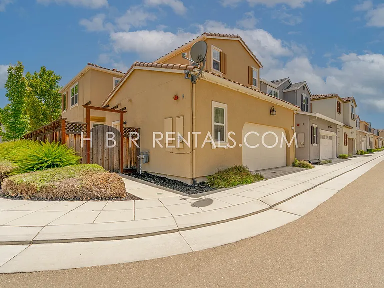 99 E Ramsey Dr — Photo 29