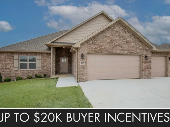 127 W Pitts St, Farmington, AR 72730