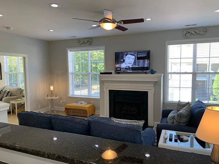 9033 Rosalyn Glen Rd #9033 — Photo 6