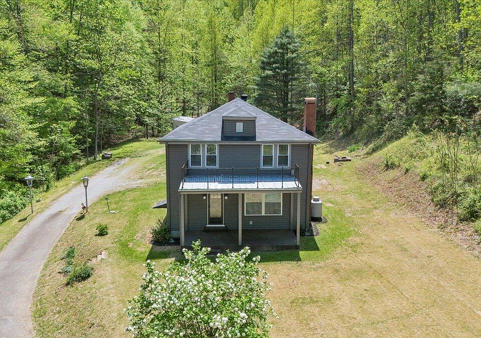 1st image of 215 Heatherwood Dr