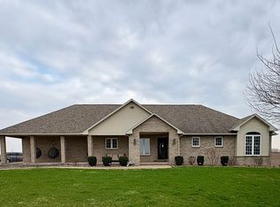 21873 240th St, Eldridge, IA 52748