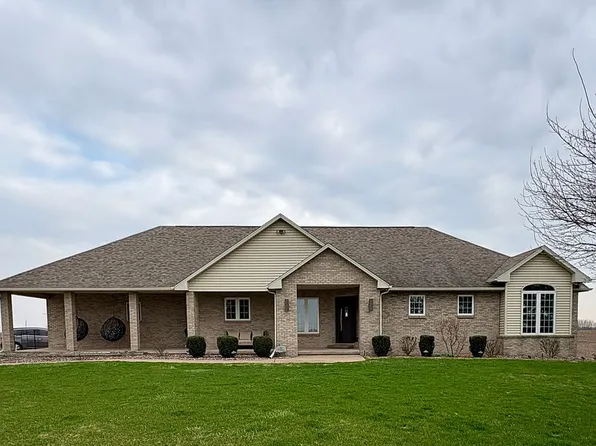 21873 240th St, Eldridge, IA 52748