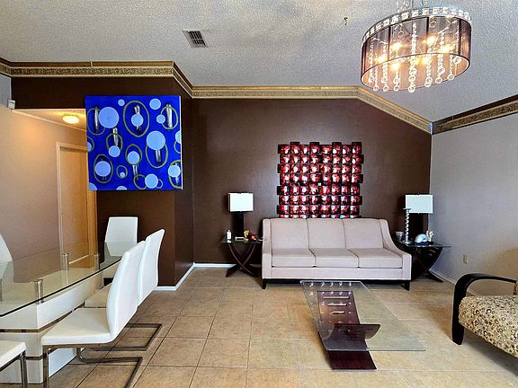 3rd image of 737 Royal Palm Dr