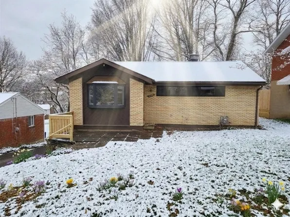 207 Kingston Dr, Pittsburgh, PA 15235