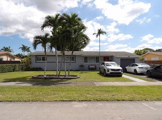 8520 SW 44th St, Miami, FL 33155